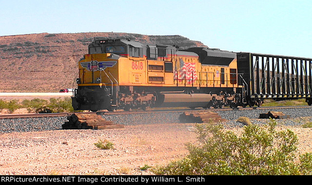 EB Manifest Frt at Erie NV W-MTrnSlv-Pshr -109